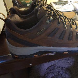 Sketchers Men's Shoes Size ! Brown